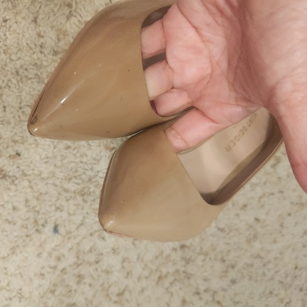 Kurt Geiger London Britton Nude Patent Leather Heels Women's Size 38.5 E…